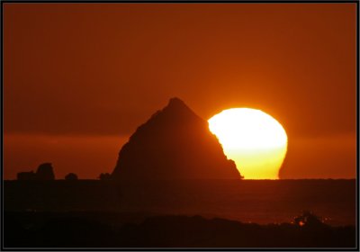 Sunset behind Moturoa 11 Feb 2012 IMG_5455a.jpg