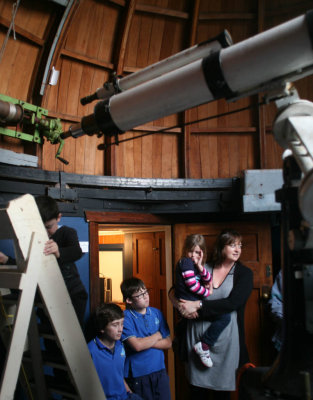 New Plymouth Observatory - waiting for the sun to re-appear
