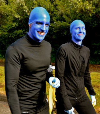 Blue Man Couple (1)