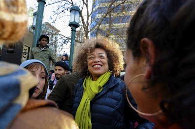 Professor Angela Davis Speaking To OccupyOakland On The Day Of The Port Closure (7)