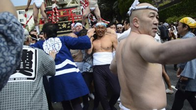 Taru Mikoshi 2012
