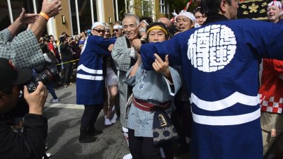 Tasukete kudasai! (6)