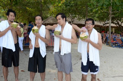Kiet,Thang,Hao,Toan at Coral Island