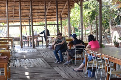 nghi trua doc duong Kampong Cham 05/01