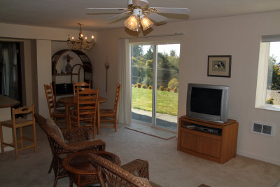 Dining Area 1.jpg