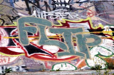 PICT1323-rockford-graffiti.jpg