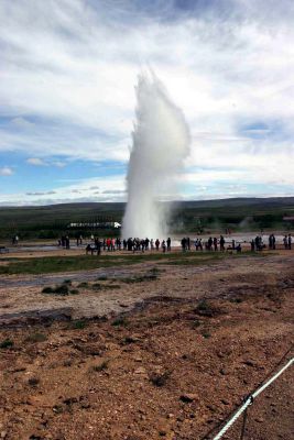 Strokkur, active every 5-7 minutes