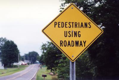 Pedestrians Using Roadway (York Center OH)