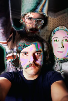 58036221.selfportrait2.jpg