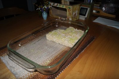 St. Partrick's Day rice crispy squares.