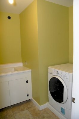 Finish 33 Laundry Room