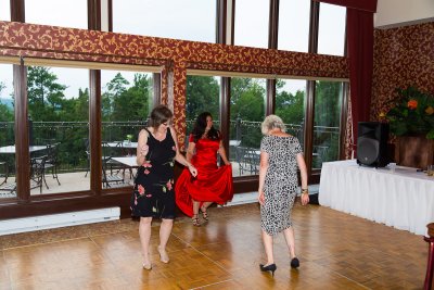 dancing-11.jpg