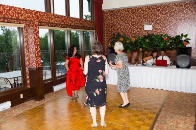 dancing-12.jpg