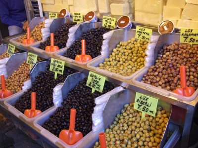 Olive store in the Izmir bazaar