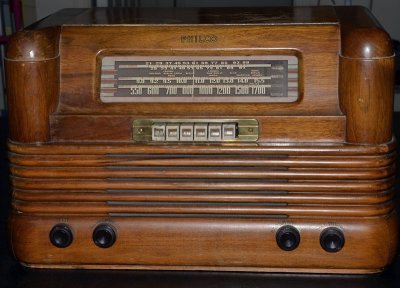 Philco Table Radio, 1942