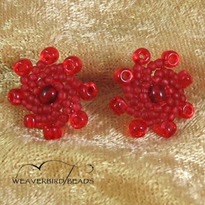 red pinwheel lg earrings 01.jpg