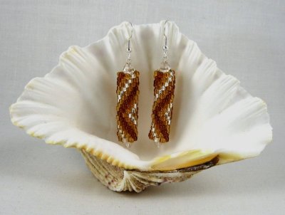 amber earrings 04.jpg