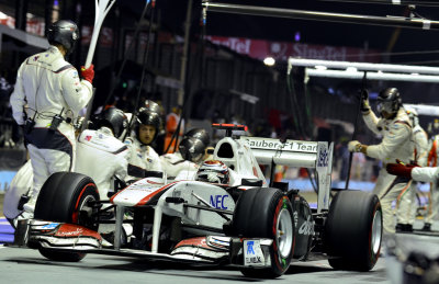 Sauber at Pit 1024.jpg
