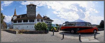 Schloss Spiez with Weddingbus