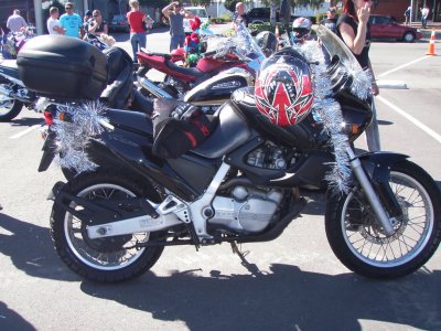 101204 Ulysses Toy Run 07.jpg