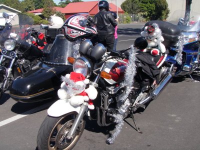 101204 Ulysses Toy Run 14.jpg