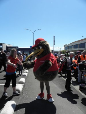 101204 Ulysses Toy Run 26a Pic Wayne Stuart.jpg