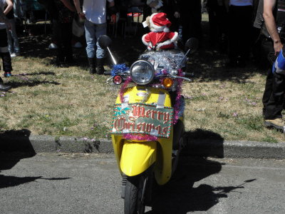 101204 Ulysses Toy Run 50c Pic Wayne Stuart.jpg