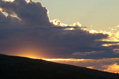 g4/90/528390/3/60779779.SunSet.jpg