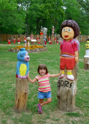 Ava greets Dora & Boots