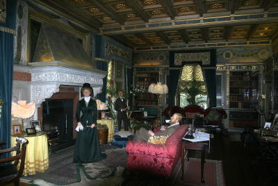 Warwick Castle Drawing Room