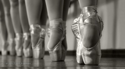 20111012-Ballet002bw.jpg