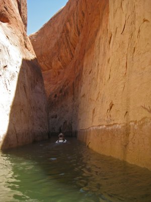 Narrow passage