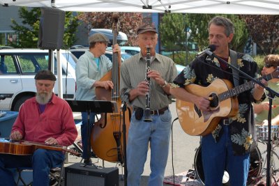 Live music at the Market
