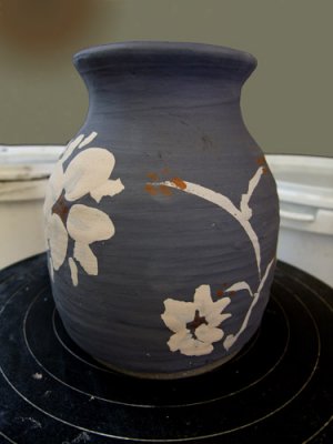  Small vase with slip decoration