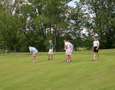 Team Will on the green