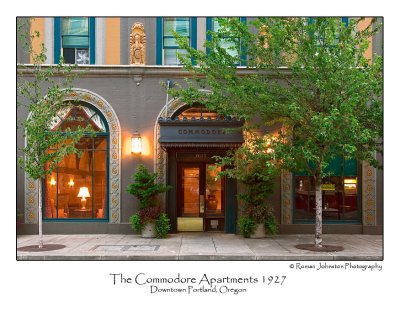 The Commodore Apartments 1927.jpg