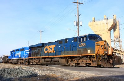 CSX 5263 Q596 Evansville IN 09 Jan 2011