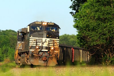 NS 9638 70A Oakland City IN 01 June 2011