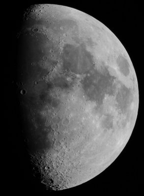 12.4.2011 Moon