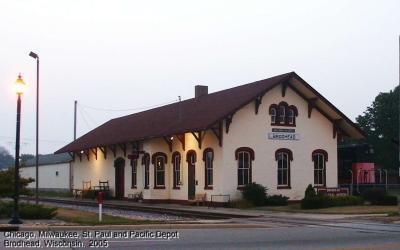 Milwaukee Road Depot, Brodhead, Wisconsin, Trackside.jpg