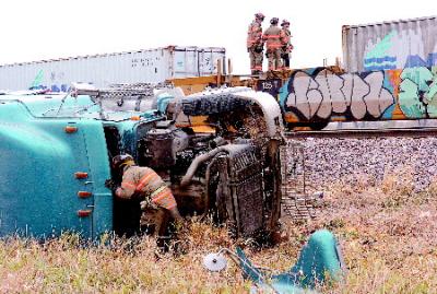 UP Engine 3783 after truck collision 2.jpg