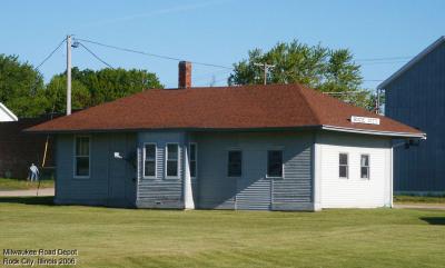 Milwaukee Road Depot, Rock City, Illinois.jpg