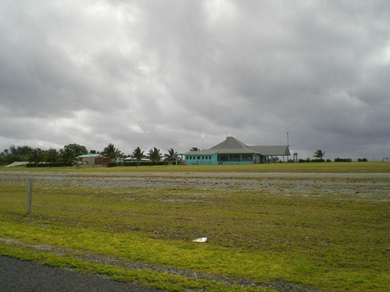 Theres the whole airport...no tower or nuthin!