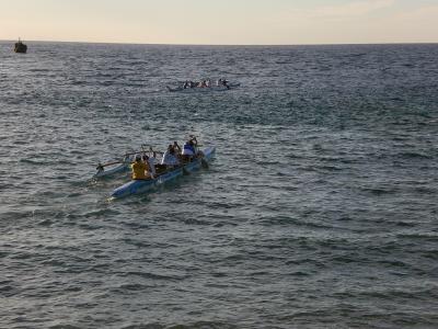 5:23 pm - two sets of canoers head out clockwise