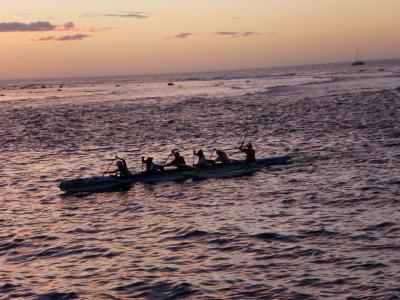 6:11 pm - the canoers return from the other direction