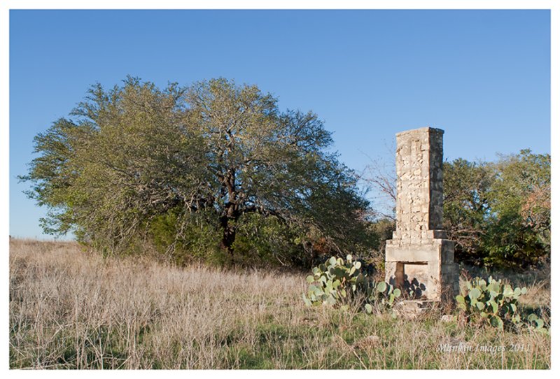 Fireplace remnant, Leander