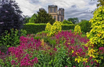 Hardwick Hall garden