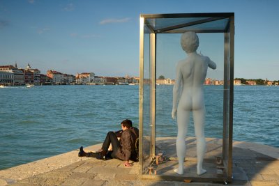 Charles Rays Boy With Frog Statue at Punta della Dogana  11_d70_DSC_0804