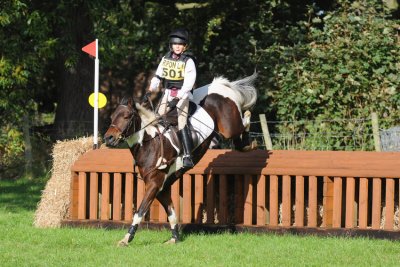 Chloe Bell on Bombay Mix 11_DSC_7246