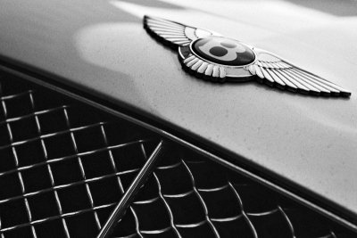 Bentley in Via della Spiga